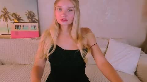 Snapshot of boysloveblondee chatting on October 2025 06:54:01 AM BoysLoveBlondee online show from October 2025 06:54:01 AM