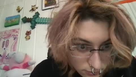 Snapshot of boywithbug chatting on March 2025 04:20:01 PM boywithbug online show from March 2025 04:20:01 PM