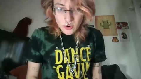 Snapshot of boywithbug chatting on March 2025 02:08:02 PM boywithbug online show from March 2025 02:08:02 PM