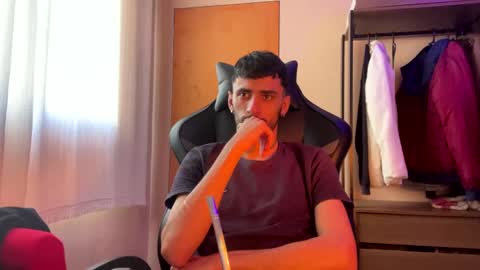 Snapshot of boyzinm2 chatting on September 2025 05:45:01 PM boyzinm2 online show from September 2025 05:45:01 PM