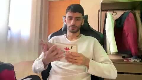 Snapshot of boyzinm2 chatting on September 2025 04:40:01 PM boyzinm2 online show from September 2025 04:40:01 PM