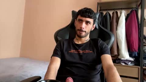 Snapshot of boyzinm2 chatting on October 2025 02:18:02 PM boyzinm2 online show from October 2025 02:18:02 PM