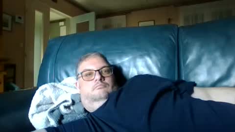 Snapshot of bozo81 chatting on September 2025 03:37:01 PM bozo81 online show from September 2025 03:37:01 PM