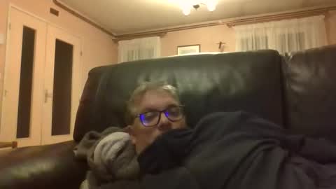 Snapshot of bozo81 chatting on October 2025 05:13:02 PM bozo81 online show from October 2025 05:13:02 PM