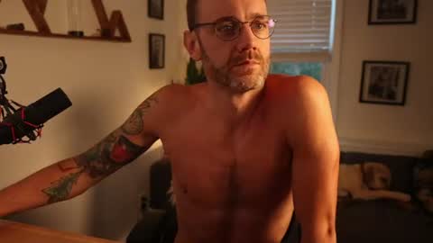 Snapshot of bradbronton chatting on July 2026 10:30:01 AM BradBronton online show from July 2026 10:30:01 AM