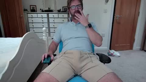 bradley77777 online show from December 2024 03:22:02 PM