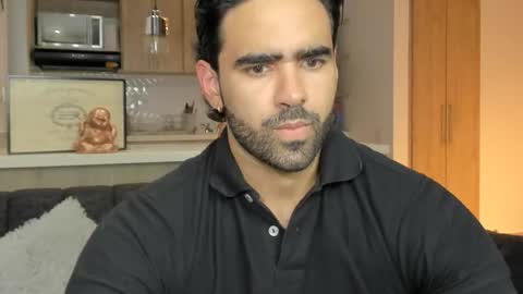 bradleymartin7 online show from December 2025 01:00:01 AM