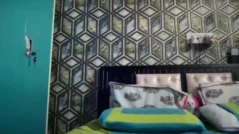 Snapshot of brahminhugedick chatting on November 2025 08:55:01 PM Klaus online show from November 2025 08:55:01 PM