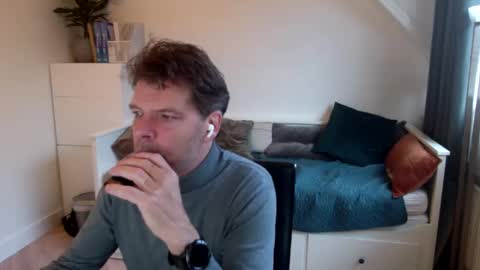 Bram online show from December 2024 09:00:01 AM