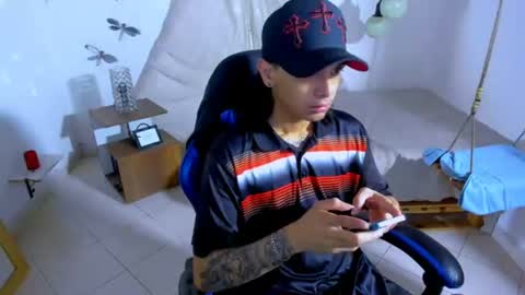Snapshot of brand_hades chatting on June 2026 02:22:01 AM B R A N D online show from June 2026 02:22:01 AM