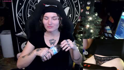 Snapshot of brandiwrld999 chatting on December 2024 09:50:02 PM BrandiWRLD999 online show from December 2024 09:50:02 PM