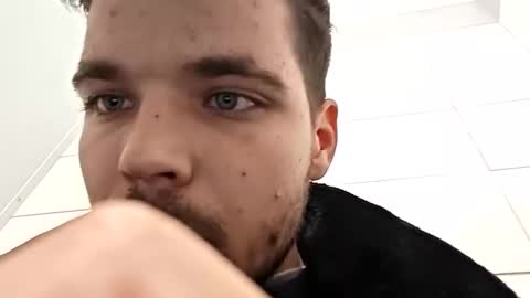 Snapshot of brandon_white_3 chatting on October 2025 12:17:02 PM Brandon online show from October 2025 12:17:02 PM