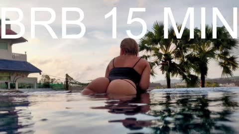 Snapshot of brandy__stars chatting on December 2024 04:53:02 AM Belle online show from December 2024 04:53:02 AM