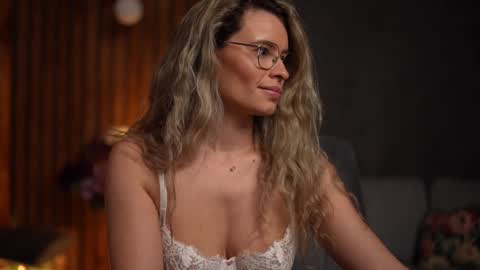 Alex online show from December 2024 08:05:02 AM