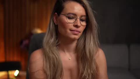 Alex online show from March 2025 10:56:02 AM