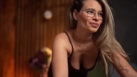 Alex online show from March 2025 04:41:01 AM