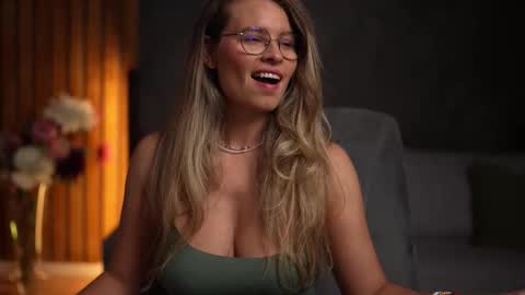 Alex online show from October 2025 03:50:01 AM