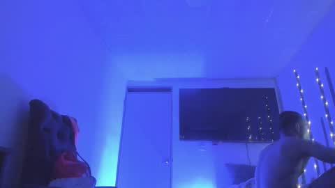 Instagram             twitter BRAN LOPEZ  online show from October 2025 10:22:01 PM