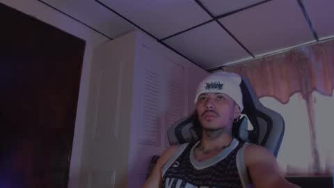 brasi_ online show from November 2025 03:59:01 PM