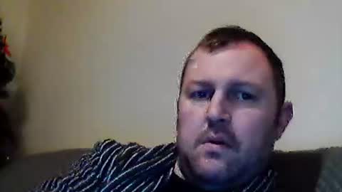 Snapshot of brasso1982 chatting on December 2024 07:06:02 AM willywinker online show from December 2024 07:06:02 AM