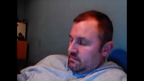Snapshot of brasso1982 chatting on October 2025 10:19:02 PM willywinker online show from October 2025 10:19:02 PM