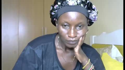 Snapshot of brat_bubble chatting on February 2025 05:04:01 AM brat_bubble online show from February 2025 05:04:01 AM