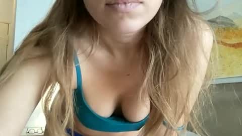 Snapshot of brattybabyyyy chatting on October 2025 10:39:02 AM brattybaby online show from October 2025 10:39:02 AM