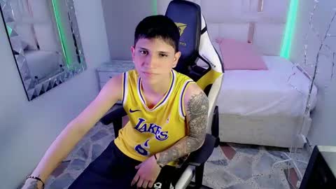 BRAYAN online show from January 2025 04:37:02 PM