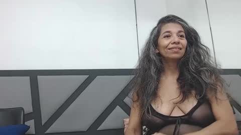 BRENDA VELASQUEZ online show from February 2025 06:41:01 PM