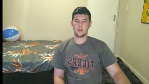 ask me lol online show from January 2025 03:47:02 AM