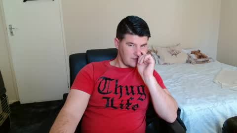Snapshot of brendansexyboy098754 chatting on May 2026 08:53:02 AM ask me lol online show from May 2026 08:53:02 AM
