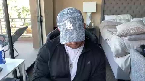 Brett Mycles online show from October 2025 10:47:02 PM