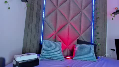 B R I A  online show from April 2026 07:45:01 AM