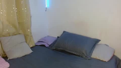 briana_stark online show from October 2025 01:29:01 PM