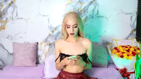 Snapshot of briana_white chatting on August 2026 05:15:01 PM briana_white online show from August 2026 05:15:01 PM