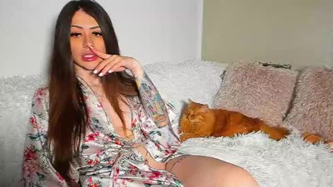 Snapshot of brianadiamondxxx chatting on June 2026 01:32:02 PM brianadiamondxxx online show from June 2026 01:32:02 PM