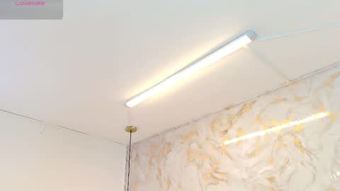 Brianna  online show from September 2025 12:16:01 PM