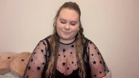 Brianna online show from November 2025 07:15:02 PM