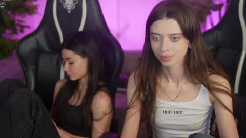 Diamonds Girls online show from April 2026 07:40:01 PM