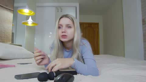Snapshot of brightrays__ chatting on January 2025 01:02:01 AM Amina Adelina online show from January 2025 01:02:01 AM