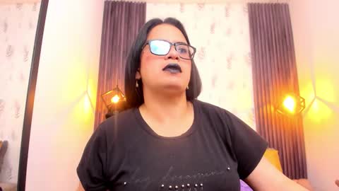 Snapshot of brigittemiller chatting on November 2025 03:36:01 PM BRIGITTE online show from November 2025 03:36:01 PM