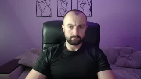 brindlefly69 online show from December 2025 11:41:01 AM