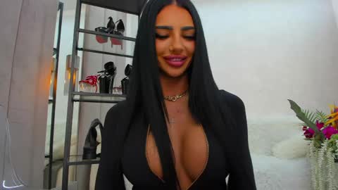 britney_charm online show from April 2026 06:24:01 AM