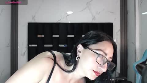 Britney  online show from March 2026 02:40:02 AM