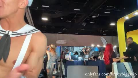 Snapshot of brodybiggs chatting on November 2025 03:29:02 AM Brody Biggs online show from November 2025 03:29:02 AM