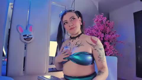 Snapshot of broklin_white23 chatting on July 2026 02:56:02 PM online show from July 2026 02:56:02 PM