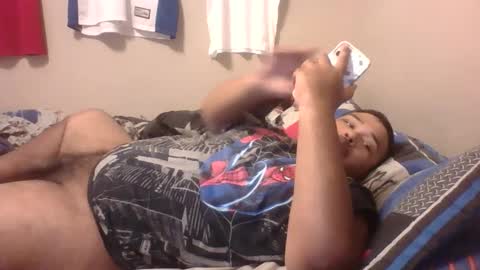 Snapshot of bronxforlife chatting on December 2024 09:45:02 PM bronxforlife online show from December 2024 09:45:02 PM