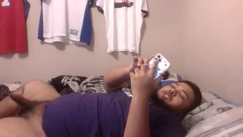 Snapshot of bronxforlife chatting on January 2025 09:20:01 PM bronxforlife online show from January 2025 09:20:01 PM