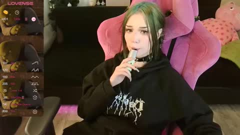 Martha online show from February 2025 05:09:02 AM