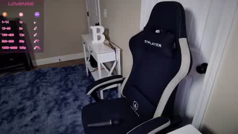 Snapshot of brookebee27 chatting on February 2025 02:59:02 AM brookebee online show from February 2025 02:59:02 AM